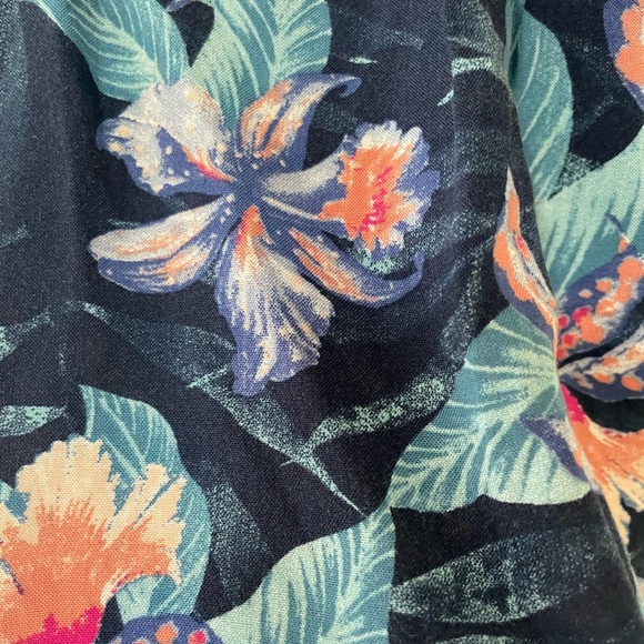 Rip Curl off the shoulder floral crop top - Picture 5 of 6